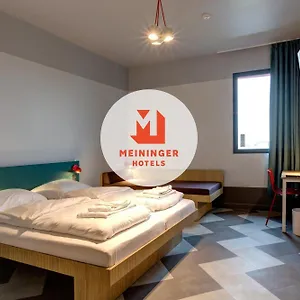 ** Hotel Meininger Porte De Vincennes France